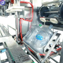 Máy Chiết Rót Bình 20L 8 May chiet rot binh 20l co do chinh xac cao va dam bao ve sinh