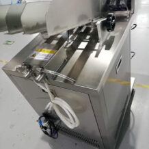 Máy Chiết Và Hàn Miệng Túi Mỹ Phẩm 9 may trang bi 2 cong nap nguyen lieu