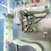 Máy Đóng Gói Cafe Túi Lọc 2 Lớp Tự Động 7 qua trinh dan nhan bao goi