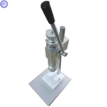 may dong nap chai nuoc hoa cau tao nho gon