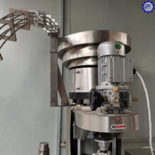 Máy Siết Nắp Chai Tự Động 8 may duoc ung dung rong rai