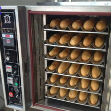 khoang lo toa nhiet deu giup banh chin nhanh