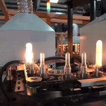 Máy Thổi Chai Nhựa 3L-6L 8 thao tac may thoi chai don gian