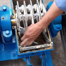 may nghien go thanh mun cua de dang su dung