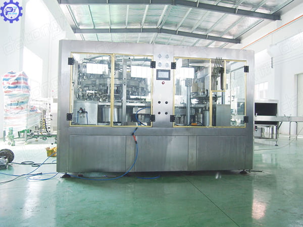 Dây chuyền sản xuất sữa vinamilk diễn ra như thế nào ? 3 ban can dam bao chat luong san pham truoc khi dong goi