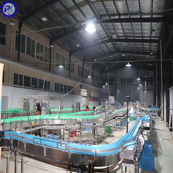 Dây chuyền sản xuất sữa vinamilk diễn ra như thế nào ? 5 ban can dam bao sua khong bi nhiem khuan hoac bat ki tap chat nao