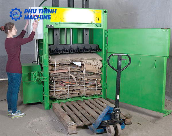 Máy Ép Giấy Phế Liệu Giá Tốt 12 Máy ép giấy phế liệu giá rẻ dạng đứng công suất 10 đến 200 tấn