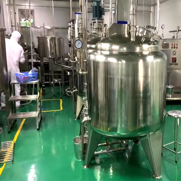 Phòng nấu chưng cất yến